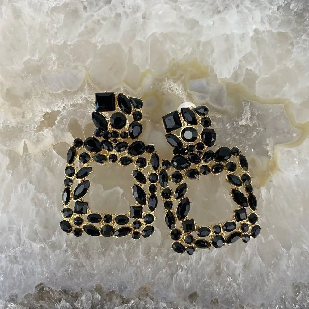 NWTโBoldโStatementโBlackโCrystalโEarrings